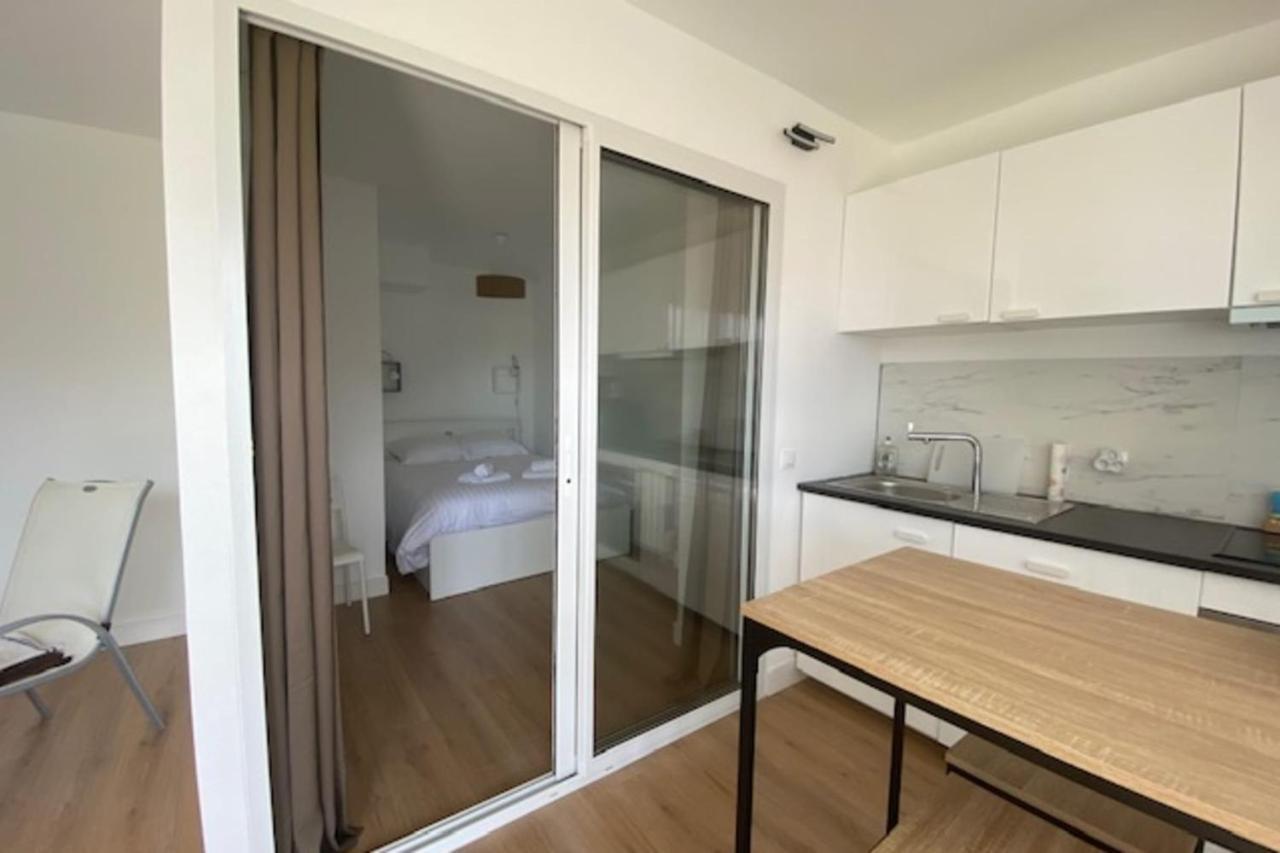 Beautiful Flat For 4 Very Closed To The Beach Cabourg Exterior foto
